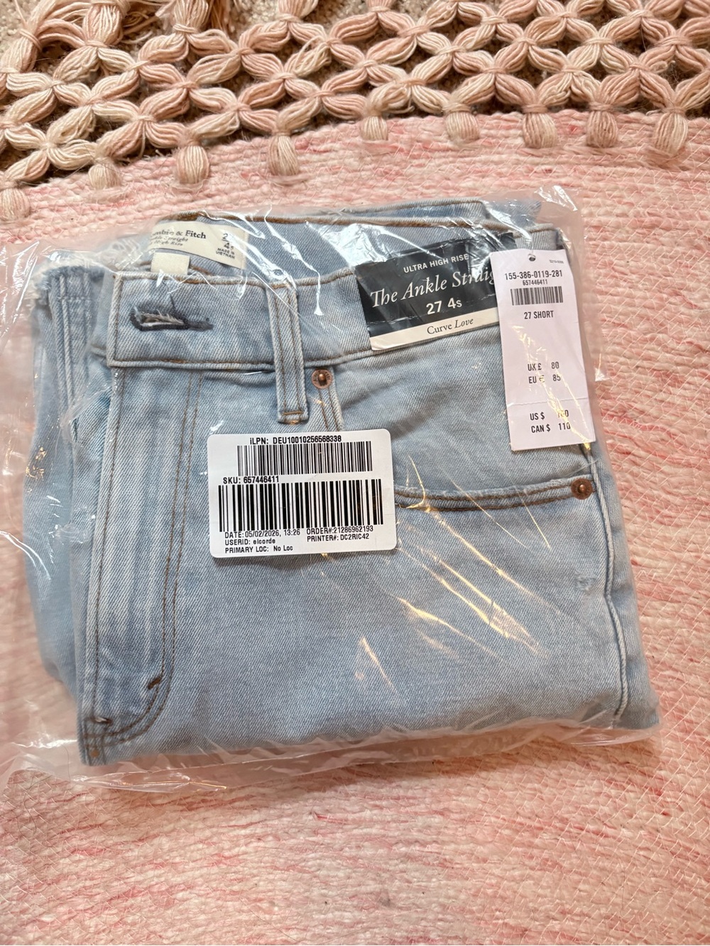 Abercrombie curve love ankle straight jeans NWT (short)